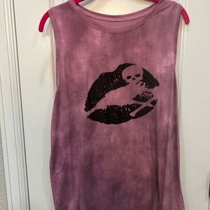 Sleeveless casual rocker top